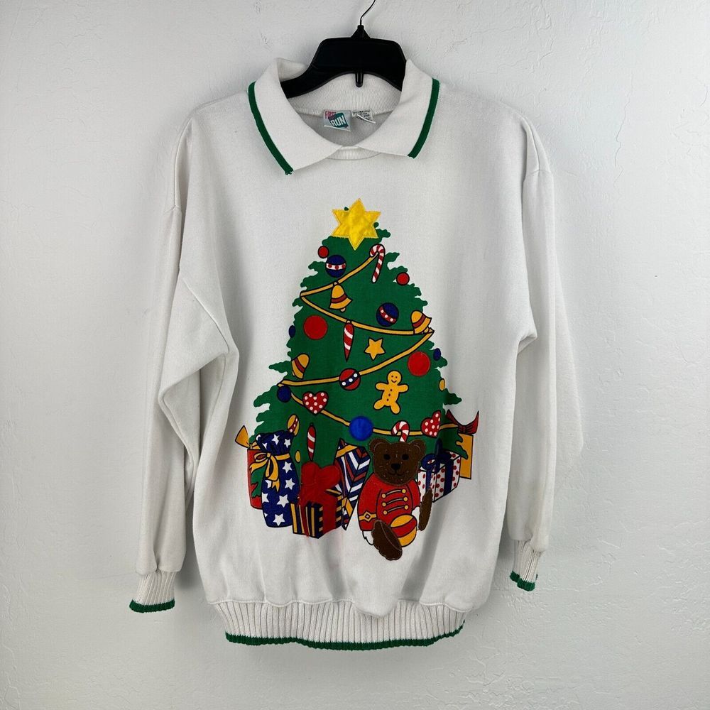 First Run Sweater Womens M White Green‎ Christmas Long Sleeve Pullover Holiday